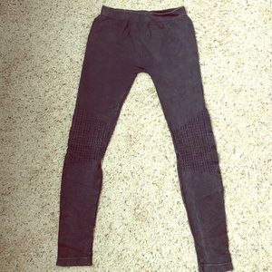 Nikibiki Leggings
